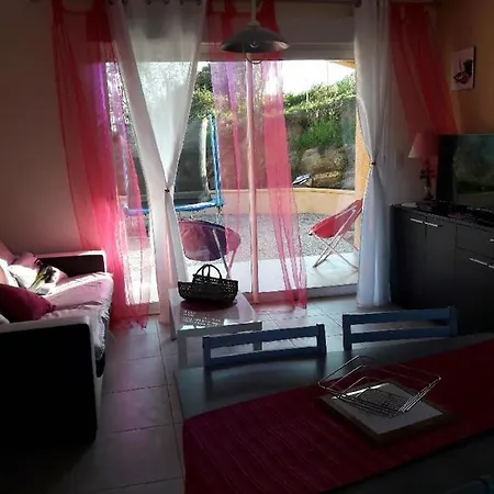 Sejoina Apartment *